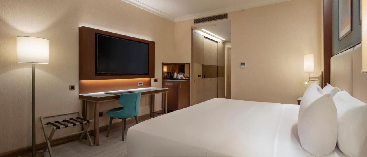Doubletree By Hilton Istanbul Atasehir Hotel & Conference Centre Istambul Exterior foto