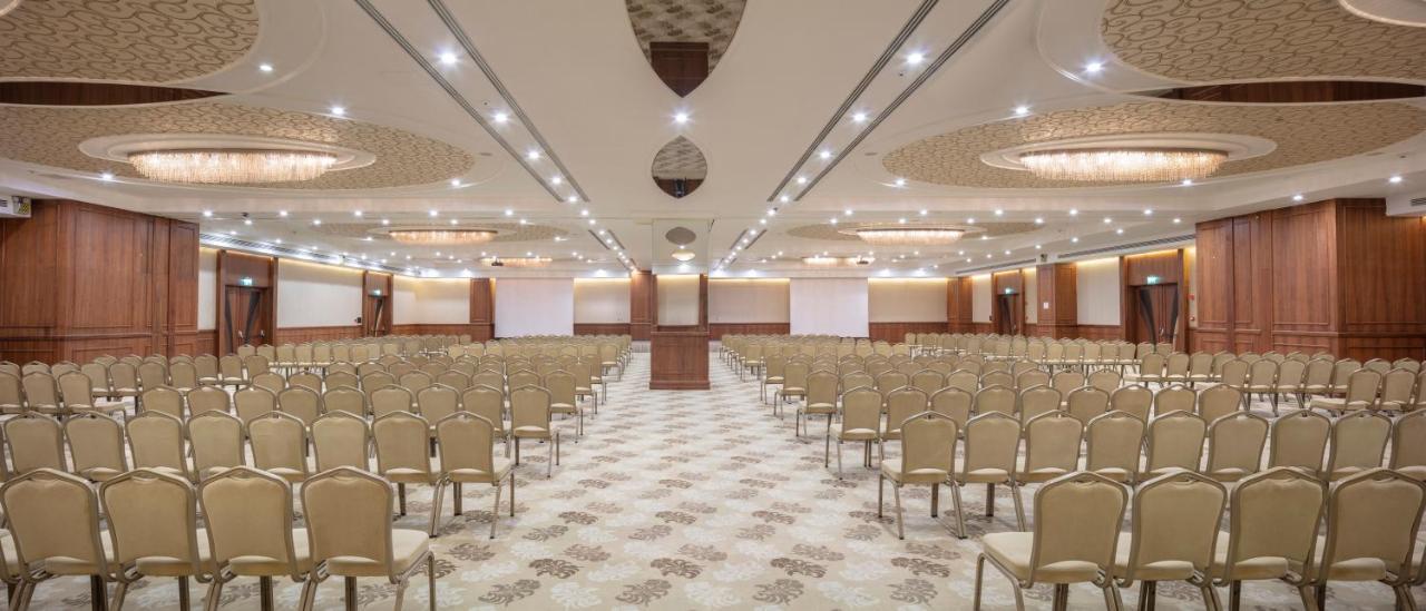 Doubletree By Hilton Istanbul Atasehir Hotel & Conference Centre Istambul Exterior foto