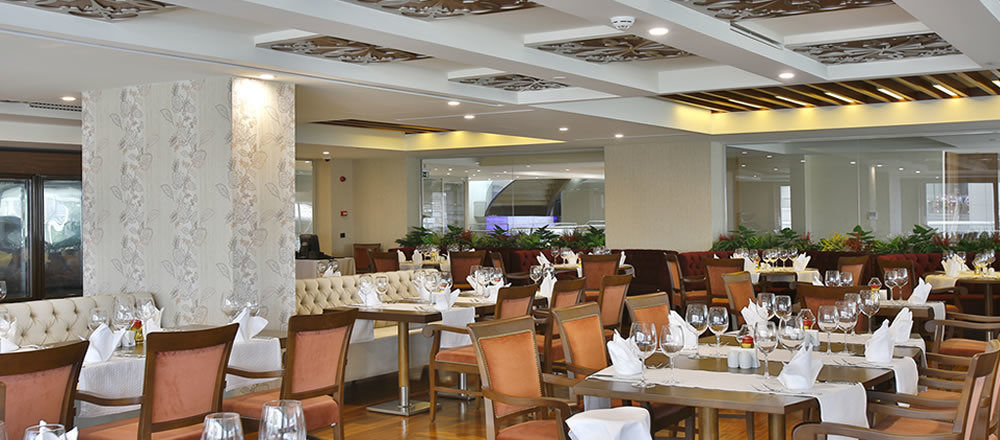Doubletree By Hilton Istanbul Atasehir Hotel & Conference Centre Istambul Exterior foto