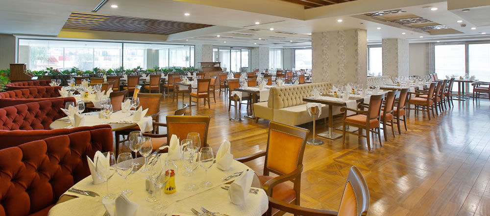 Doubletree By Hilton Istanbul Atasehir Hotel & Conference Centre Istambul Exterior foto