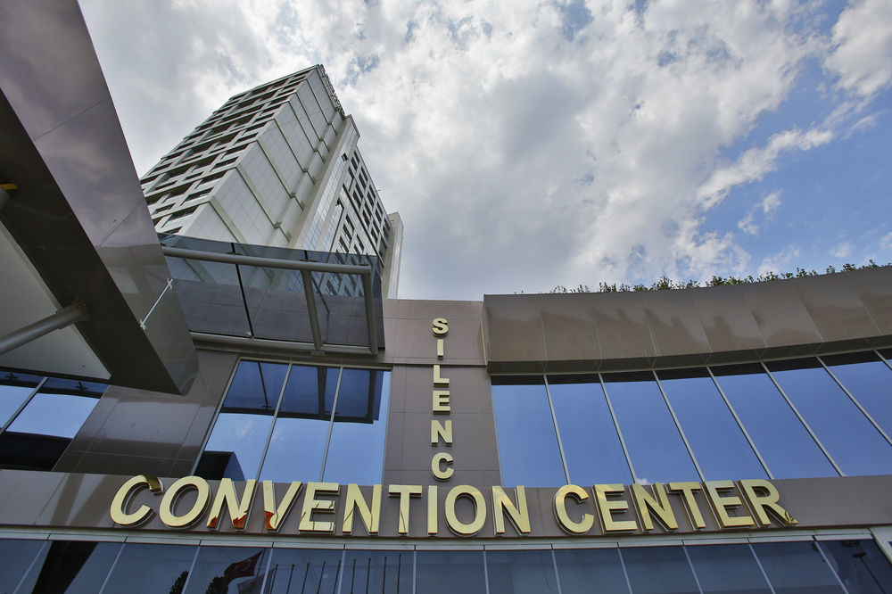 Doubletree By Hilton Istanbul Atasehir Hotel & Conference Centre Istambul Exterior foto