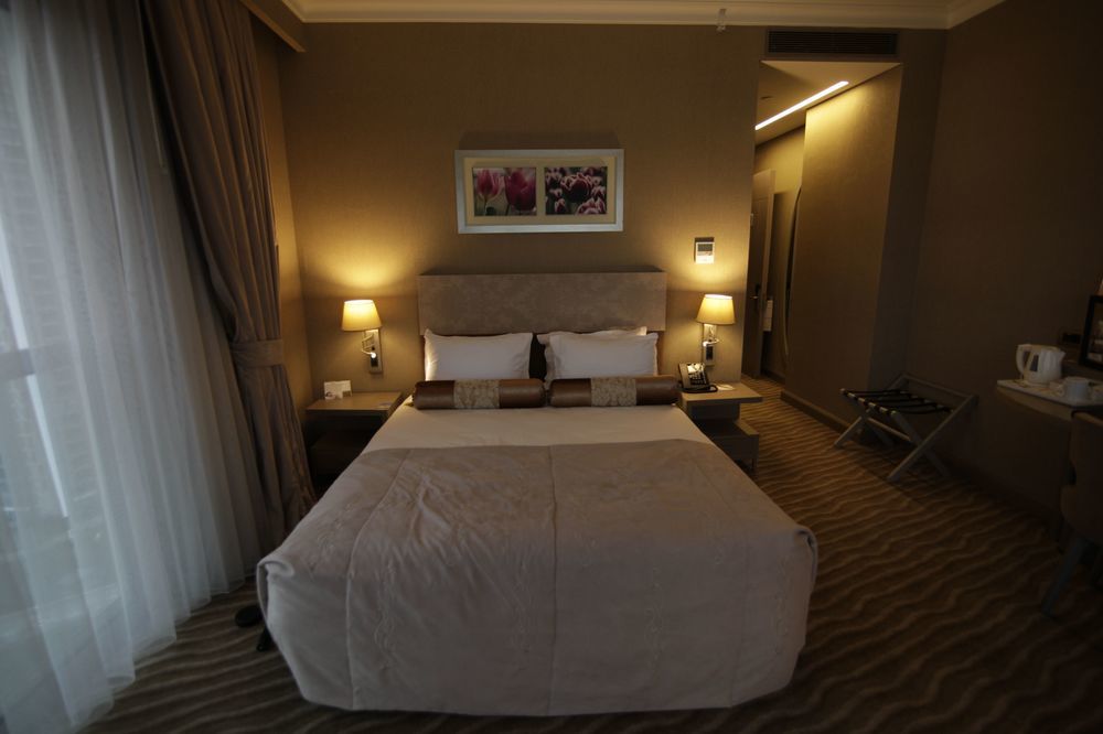 Doubletree By Hilton Istanbul Atasehir Hotel & Conference Centre Istambul Exterior foto